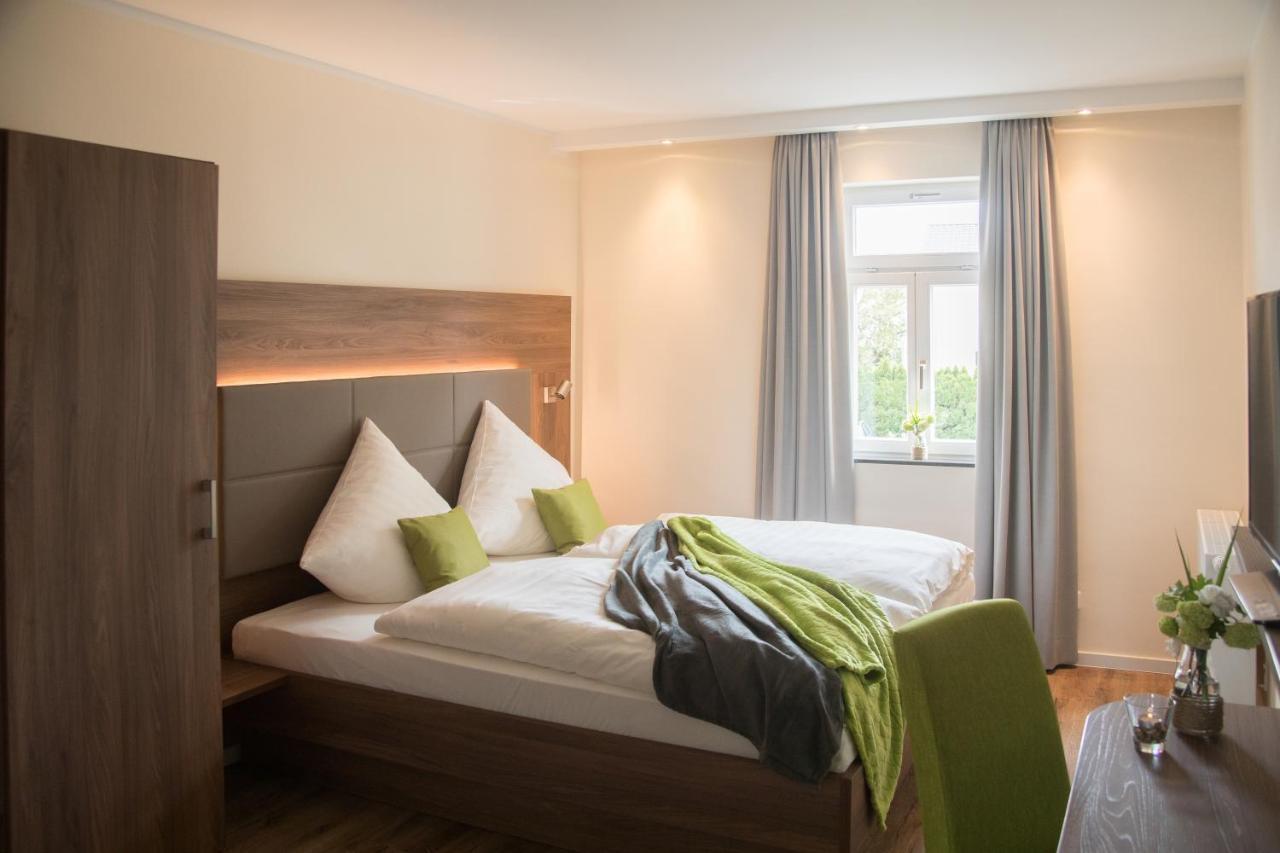 Landgasthof-Hotel Zur Linde Grossenlueder ภายนอก รูปภาพ