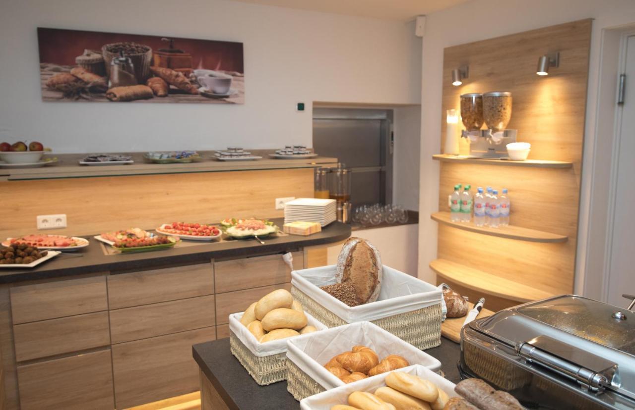 Landgasthof-Hotel Zur Linde Grossenlueder ภายนอก รูปภาพ